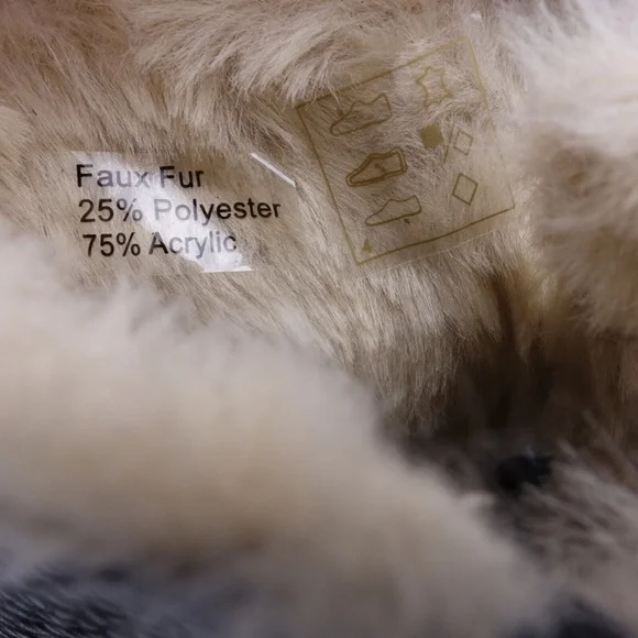 NEW Dr. Martens Women's Jadon Faux Fur Lined 8 Eye Platform Water Resistant Boot - Picture 9 of 12